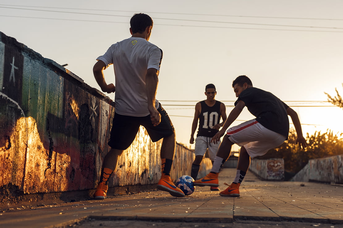Perfect Ezel Vergevingsgezind street football by nike - Playo