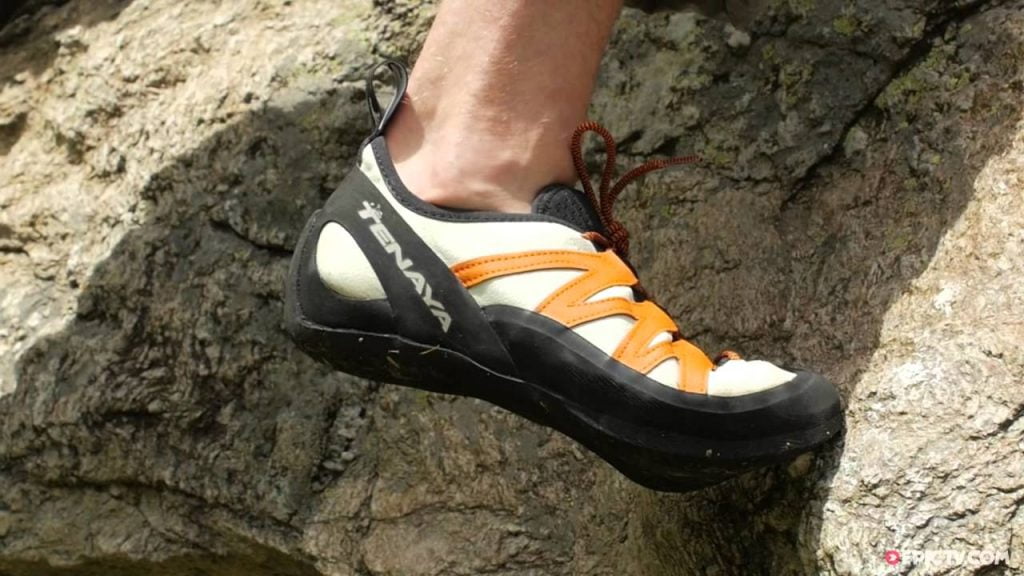 How To Pick The Right Climbing Shoes For A Trek? Playo