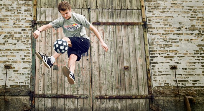 5 Basic Freestyle Football Skills That You Can Learn Easily