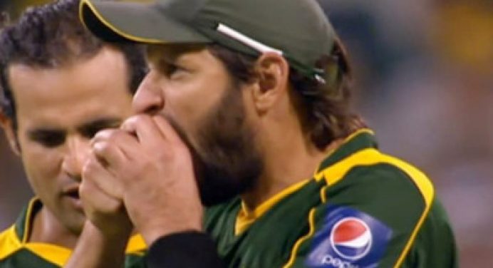 Ball Tampering S*ck More Than Monday Mornings!